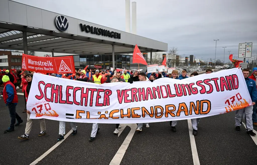 Konflikt między Volkswagenem a pracownikami dotyczył wynagrodzeń około 120 tys. pracowników