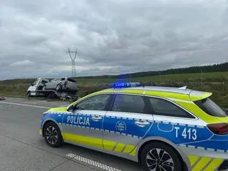 Zderzenie busa z lawetą