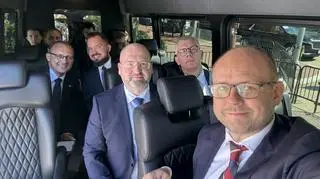 To oni towarzyszą Nawrockiemu w USA. Skład delegacji