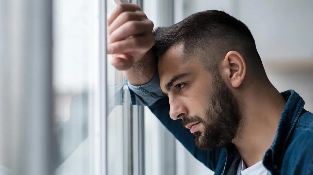 "Mężczyźni nie płaczą". Depresja zabija ich po cichu