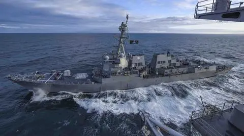 Koronawirus na amerykańskim niszczycielu. Rośnie liczba zakażonych marynarzy