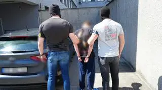 Agresywny 18-latek zaatakował ratowników medycznych na krakowskiej Krowodrzy