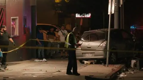 Samochód wjechał w grupę ludzi przed klubem na ulicy Santa Monica Boulevard w Los Angeles