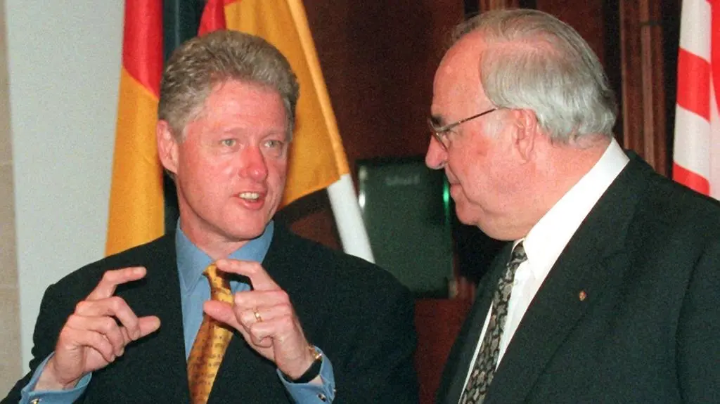 Bill Clinton i Helmut Kohl w 1998 roku
