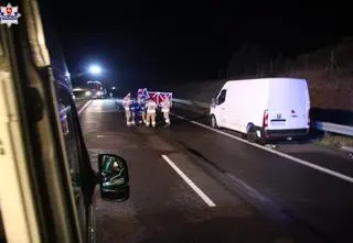 Tragiczny wypadek na S17. Ojciec i syn zmieniali koło, nie żyją