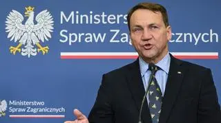 Wrze na Bliskim Wschodzie. Sikorski: wszyscy widzimy, co się dzieje