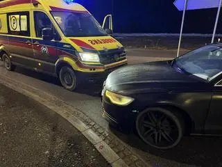 Kolizja z karetką w miejscowości Harklowa