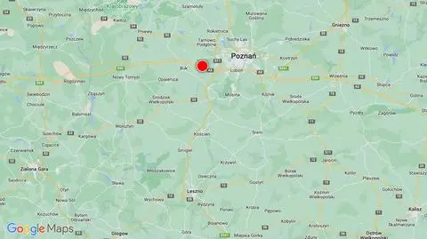 Awionetka wylądowała na dachu, jedna osoba poszkodowana