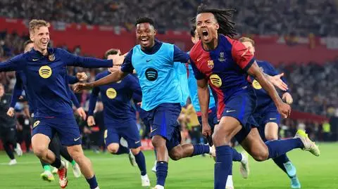 Wielki spektakl, zwroty akcji, dogrywka. Barcelona wyszarpała Puchar Króla