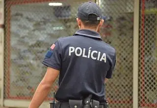 Dwie ofiary ataku w restauracji. Policja zorganizowała obławę