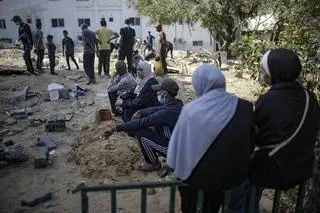Zwiększenie pomocy humanitarnej do Strefy Gazy jest elementem pierwszej fazy rozejmu 