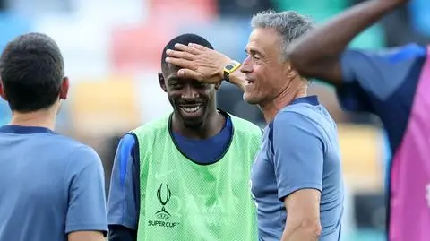 Złota Piłka wycałowana, laureat wyściskany