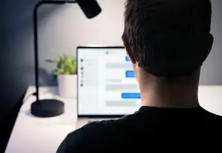 Plaga oszustw z wykorzystaniem wizerunku znanych osób. Urząd zabiera głos
