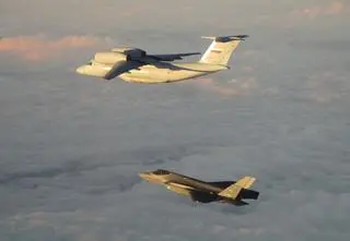 Zestrzeliwać? Szef NATO: tak, jeśli to konieczne