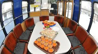 Kawiarnia w tramwaju na terenie kampusu Politechniki Krakowskiej