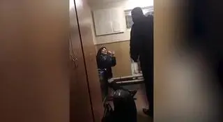 Kadr z nagrania, które według Andrzeja Poczobuta ma przedstawiać zatrzymaną Annę Paniszewą