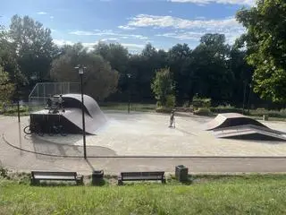 Rok temu skate park w Żaganiu był pod wodą. Dziś można z niego korzystać