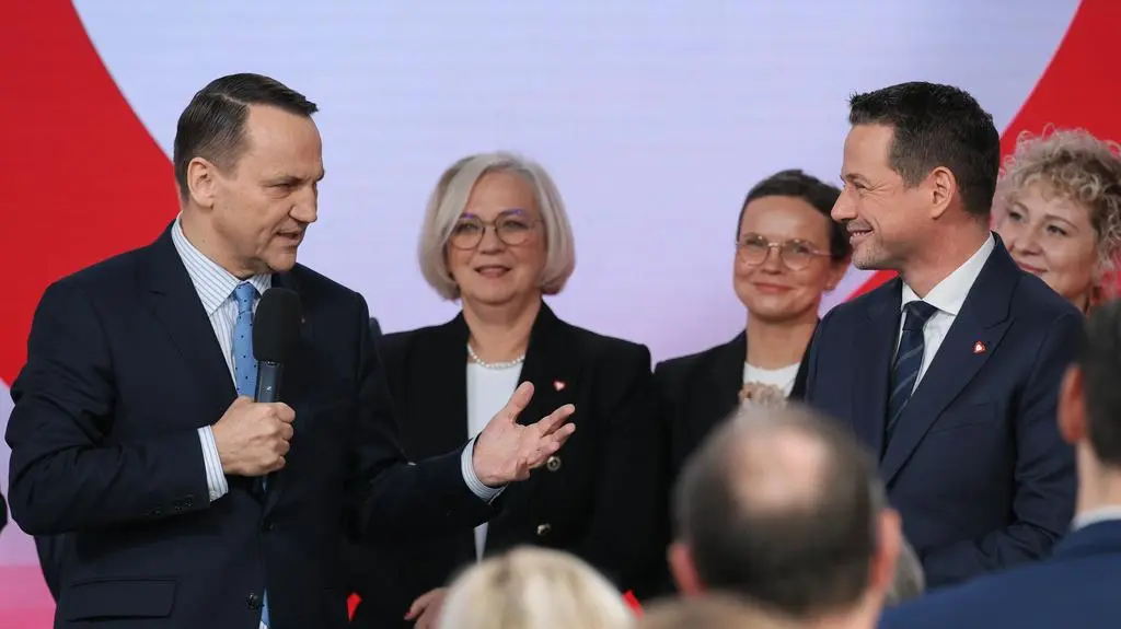 Radosław Sikorski i Rafał Trzaskowski na Radzie Krajowej PO 