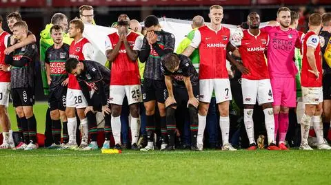 Bas Dost stracił przytomność w meczu AZ Alkmaar - NEC Nijmegen