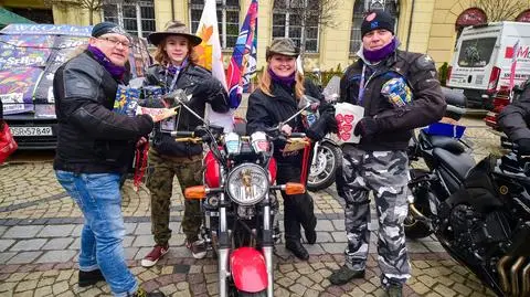 Kwestujące czworonogi, strefa Gitarowego Rekordu Świata i dwie muzyczne sceny