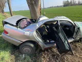 W wyniku wypadku pod Korfantowem zginęły dwie osoby