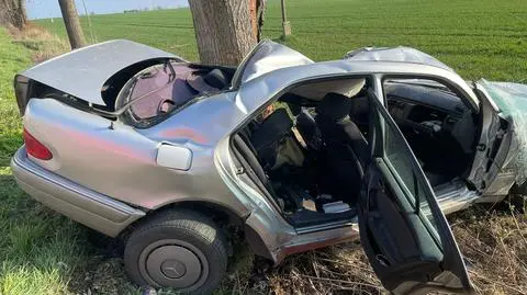 W wyniku wypadku pod Korfantowem zginęły dwie osoby