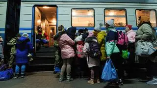 Uchodźcy na dworcu we Lwowie, marzec 2022