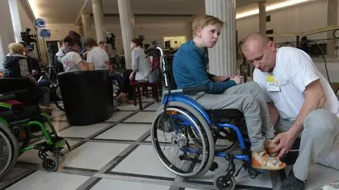 Arkadiusz Mularczyk rozmawiał z protestującymi
