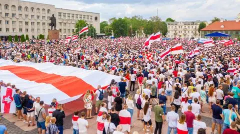 grodno bialorus protest shutterstock_1798435366