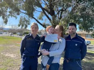 Czterolatek zaalarmował służby, pomógł uratować zdrowie swojej matki