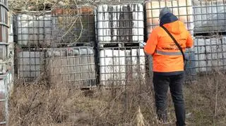 Nielegalne składowisko niebezpiecznych substancji w Szczecinie