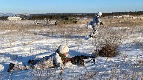 "Rosja korzysta ze swojego standardowego scenariusza poprzedzającego agresję"