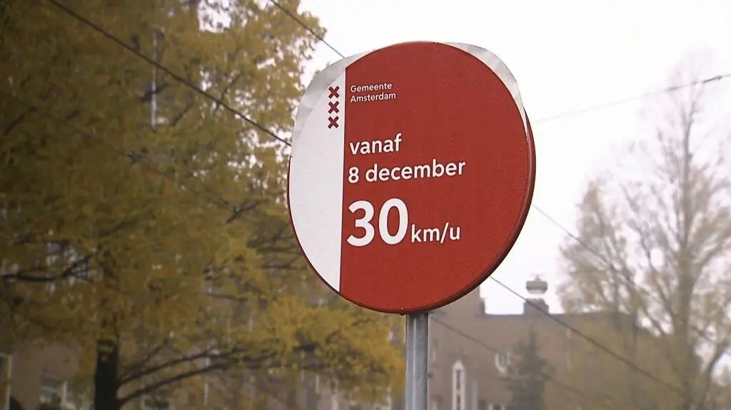 Nowe znaki na ulicach Amsterdamu