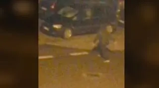 17-latek uszkodził sygnalizator i zdemolował trzy samochody