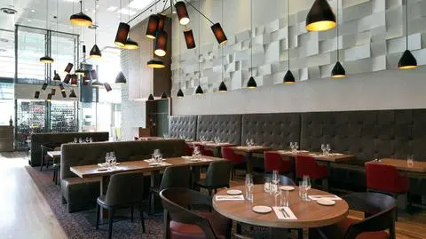 Klimat w polskim biznesie. "Wyraźnego pogorszenia oczekuje hotelarstwo i gastronomia"