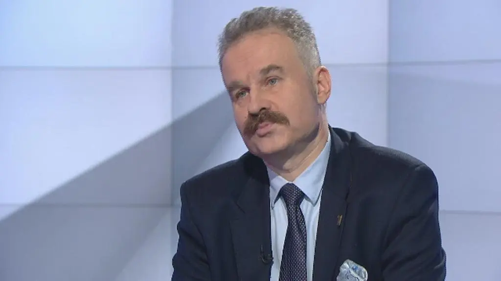 Jestem zwolennikiem demontowania pomników w sposób jawny