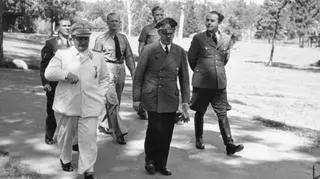 Hermann Goering i Adolf Hitler w 1943 roku