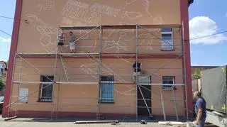 Początek prac nad muralem