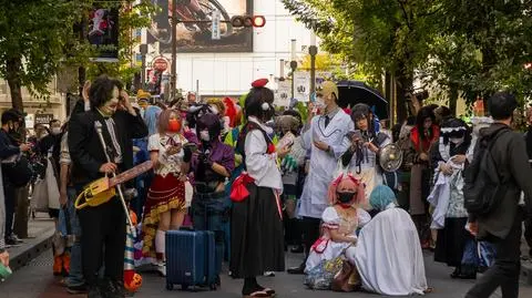 helloween - Dasian shutterstock_2220546407