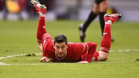 Występ Lewandowskiego na Wembley wykluczony, w hicie Bundesligi "szanse 50:50"