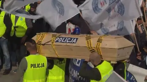 Polish police unions end protest and reach agreement with ministry