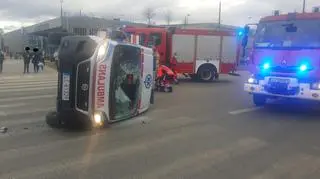 Karetka wjechała na czerwonym