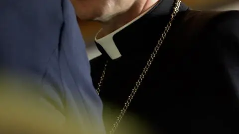 Był ofiarą księdza pedofila, żąda odszkodowania