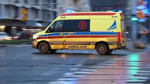 Czwarta fala: w ośmiu województwach średnia zakażeń wciąż rośnie