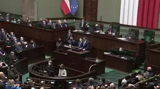 Premier: dzisiejszy poranek przejdzie do historii jako dzień, w którym Rosja wybrała wojnę 