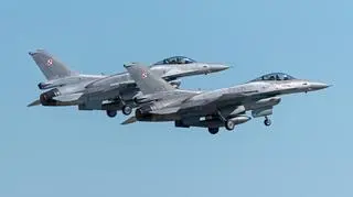 Samoloty F-16