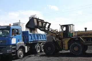 Sprzedaż i załadunek węgla