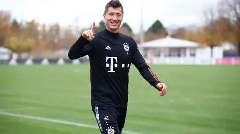 Lewandowski wraca do treningów. "13 kwietnia jednak raczej nie zagra"