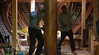 Prace przy budowie repliki "Santa Marii"