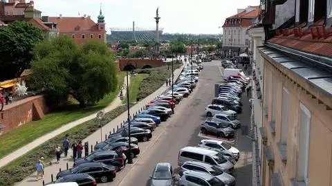 Płatne parkowanie w weekendy. Poznań i Wrocław chwalą, Warszawa rozważa